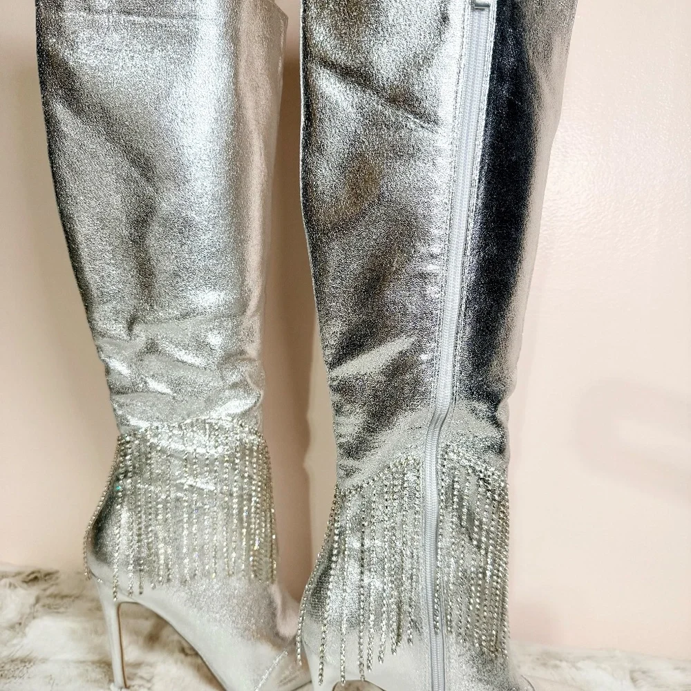 * Berness Silver Metallic W/Dangling Rhinestone Fringe 4 1/2